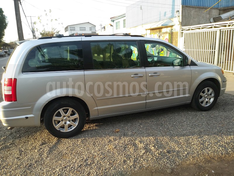 Chrysler Town And Country 3 8l Touring Usado 2008 Color
