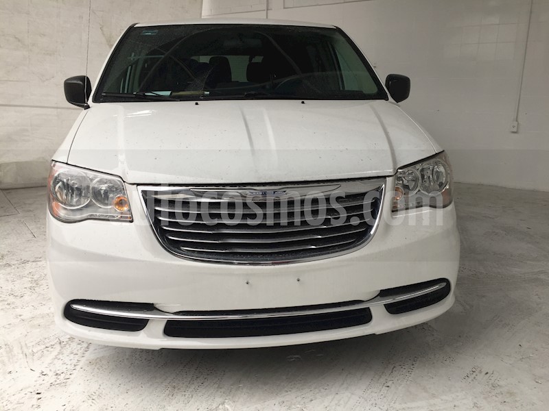 foto Chrysler Town and Country Li 3.6L usado