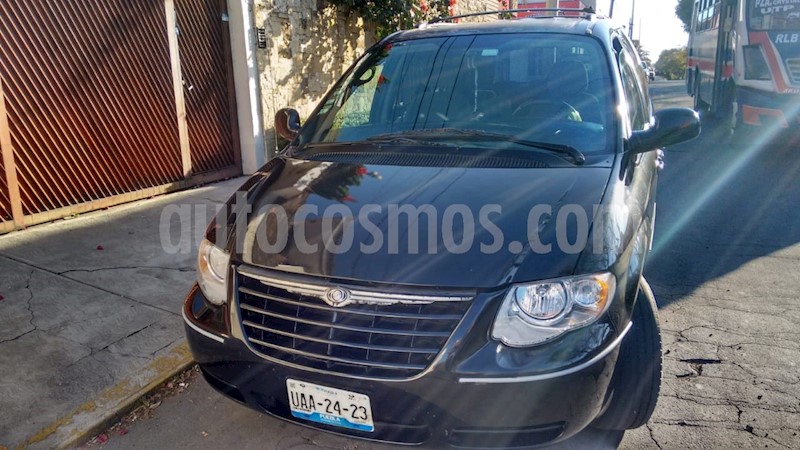foto Chrysler Town and Country LX 3.8L usado