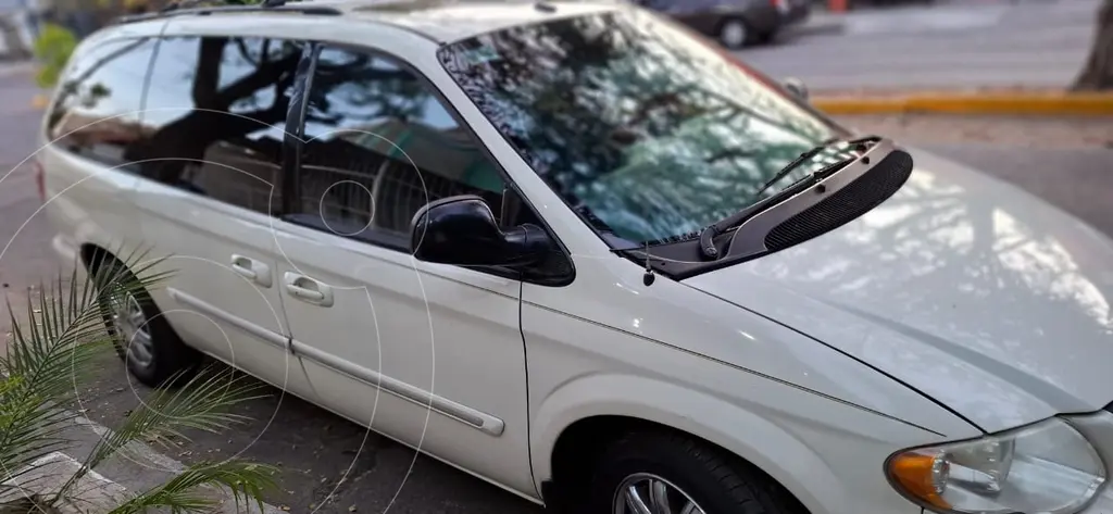 Chrysler Town and Country LX 3.8L 2007