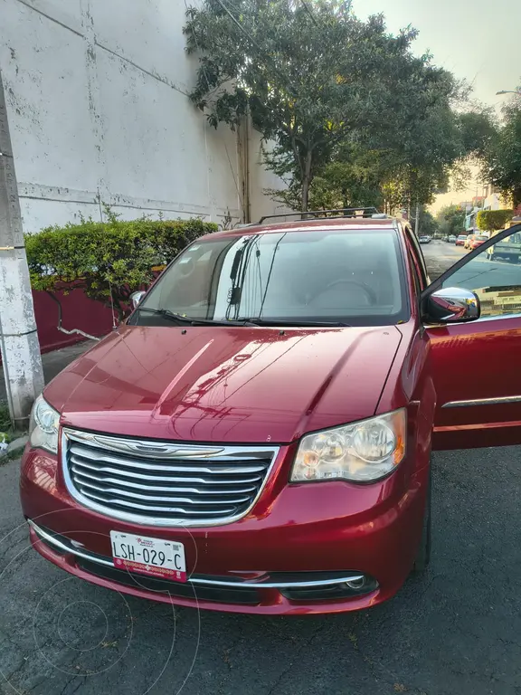 Chrysler Town and Country Limited 3.6L 2013