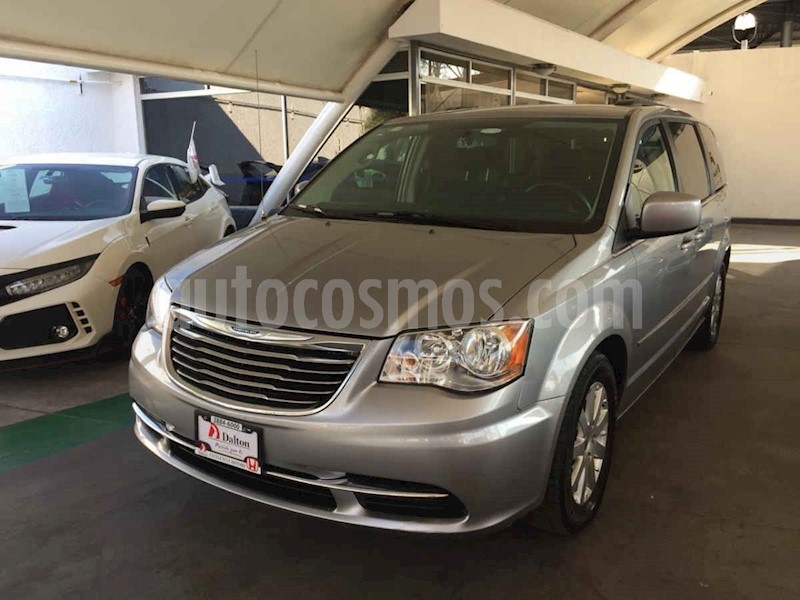 foto Chrysler Town and Country Touring 3.6L usado