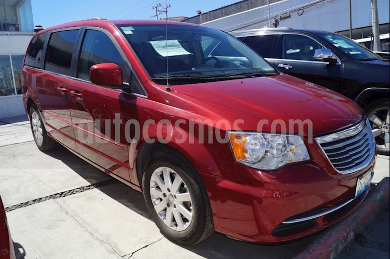 foto Chrysler Town and Country Touring 3.6L usado