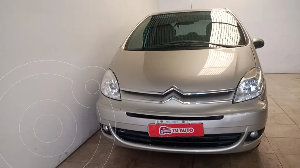 foto Citroën Xsara Picasso 1.6i usado (2011) color Gris precio $11.500.000