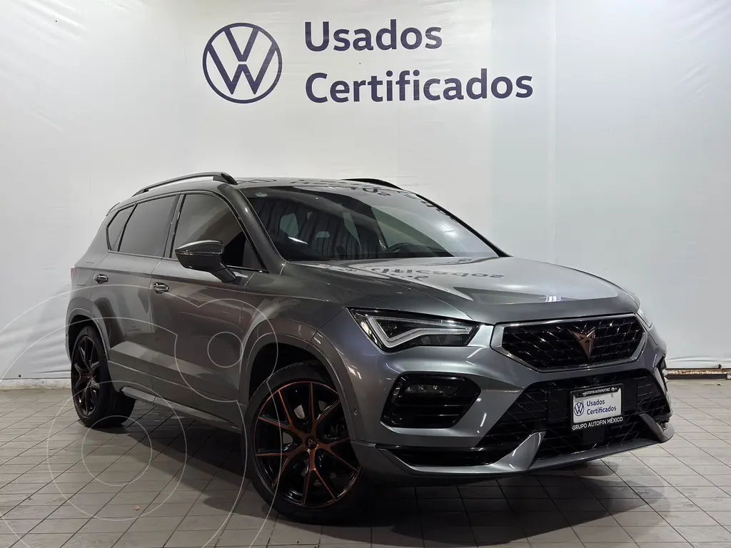 foto CUPRA Ateca 2.0L TSI DSG usado (2023) color Gris precio $679,000