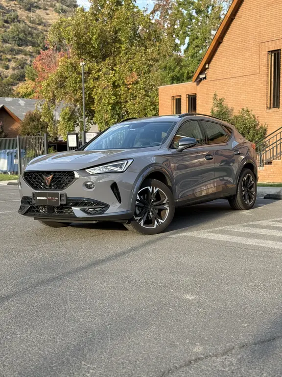 foto Cupra Formentor 2.0 TSI 204HP usado (2025) color Gris precio $26.990.000