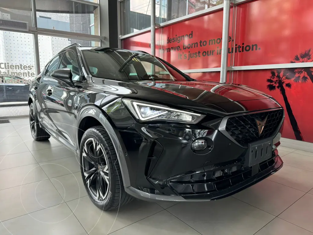 CUPRA Formentor Mid usado (2024) color Negro precio $620,000