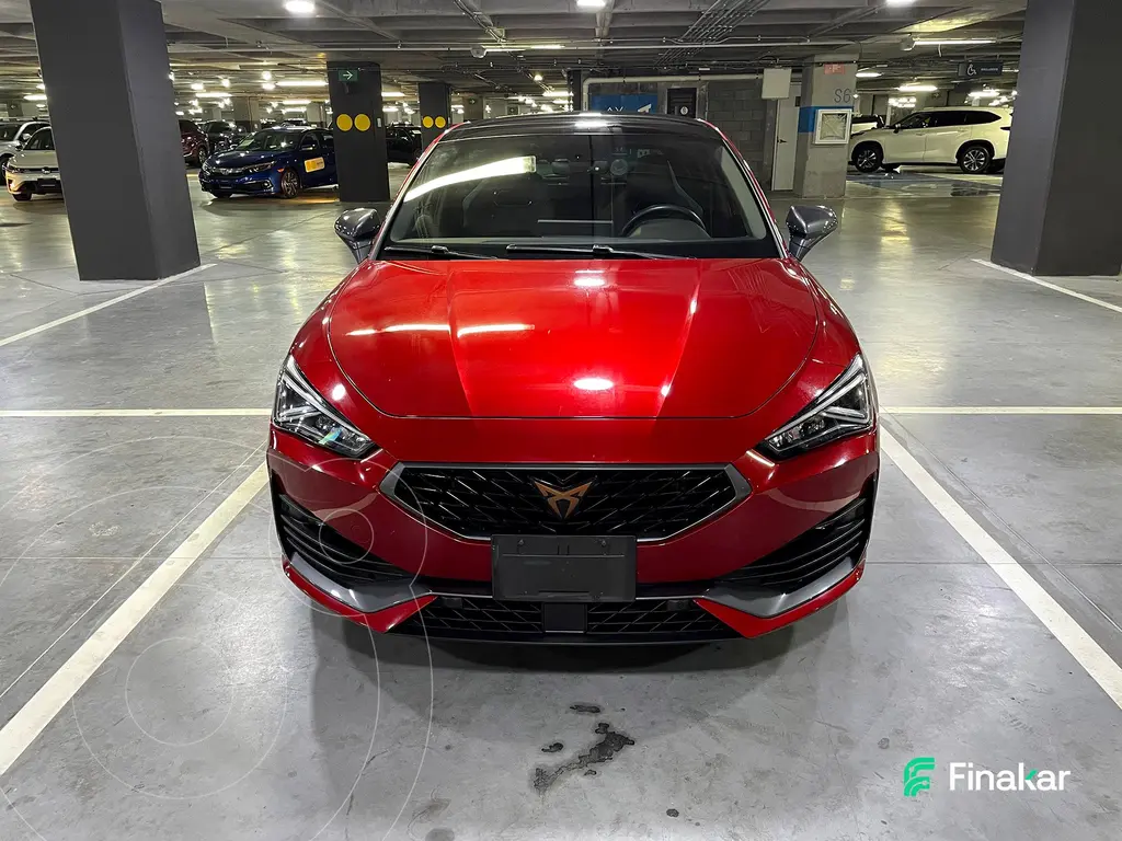 foto CUPRA León 245 HP usado (2023) color Rojo precio $550,000