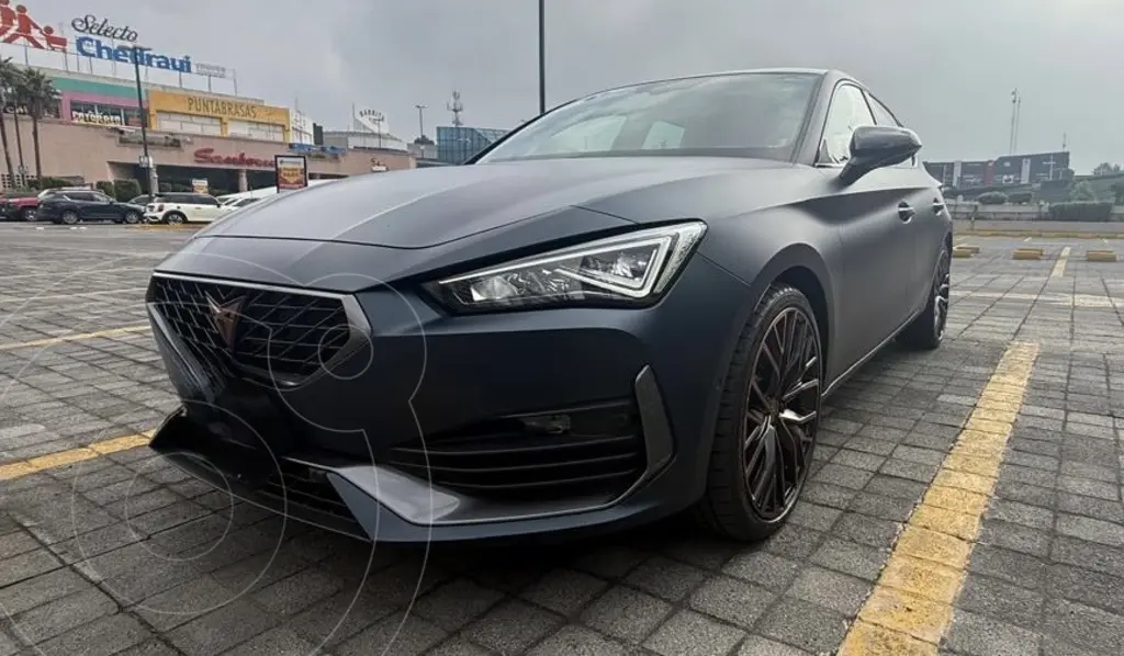 foto CUPRA León 300 HP (Pintura mate) financiado en mensualidades enganche $170,000 mensualidades desde $14,000