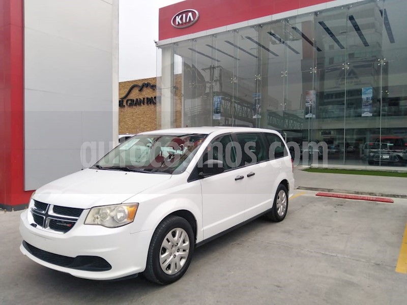 foto Dodge Grand Caravan SE usado (2019) color Blanco precio $312,900
