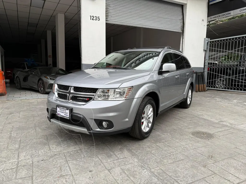 Dodge Journey SXT 2.4L 5 Pasajeros Plus usado (2016) color Plata ...
