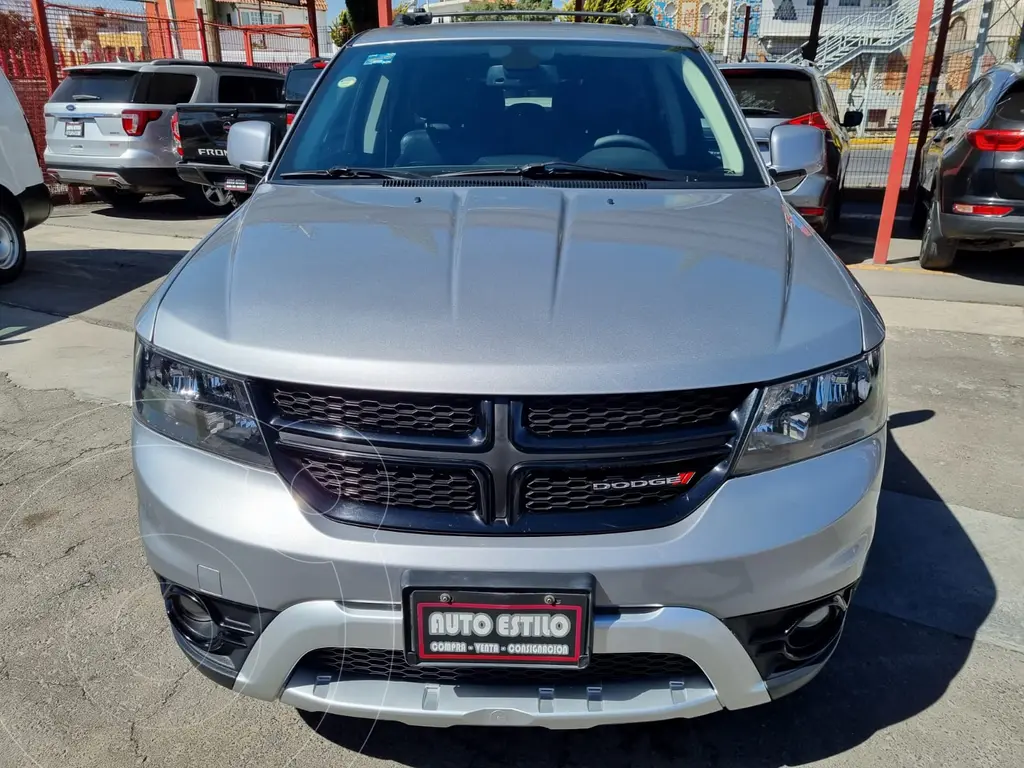 Dodge Journey SXT Sport 2.4L 7 Pasajeros usado (2019) color Plata ...