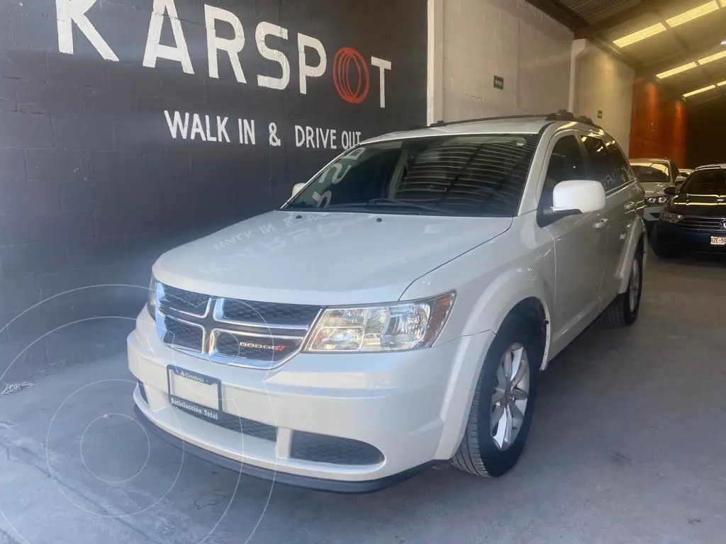 foto Dodge Journey SXT 2.4L 5 Pasajeros Plus usado (2013) color Blanco precio $174,900