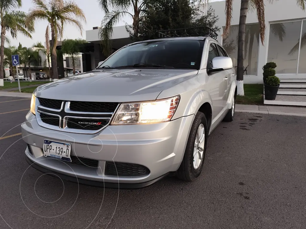 Dodge Journey SXT 2.4L 7 Pasajeros Plus usado (2013) color Plata precio ...