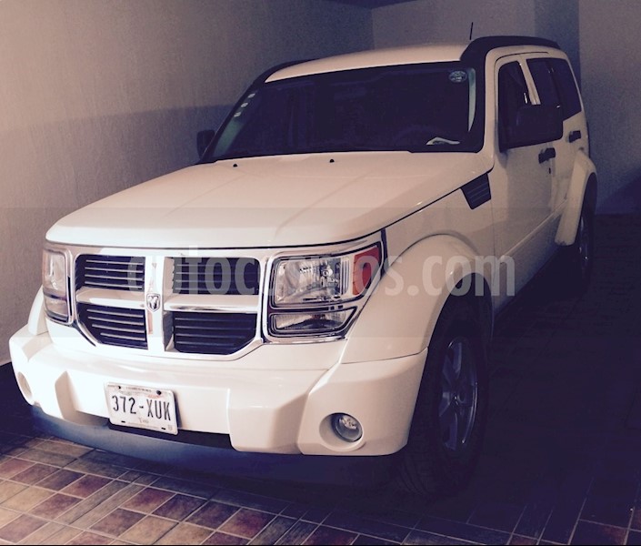 foto Dodge Nitro 4x2 Aut usado