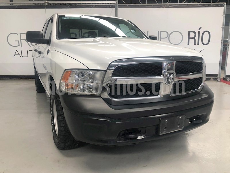 foto Dodge Ram Wagon 1500 SLT V8 usado