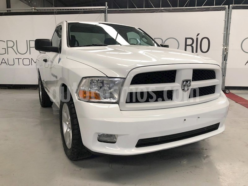 foto Dodge Ram Wagon 2500 SLT V8 usado