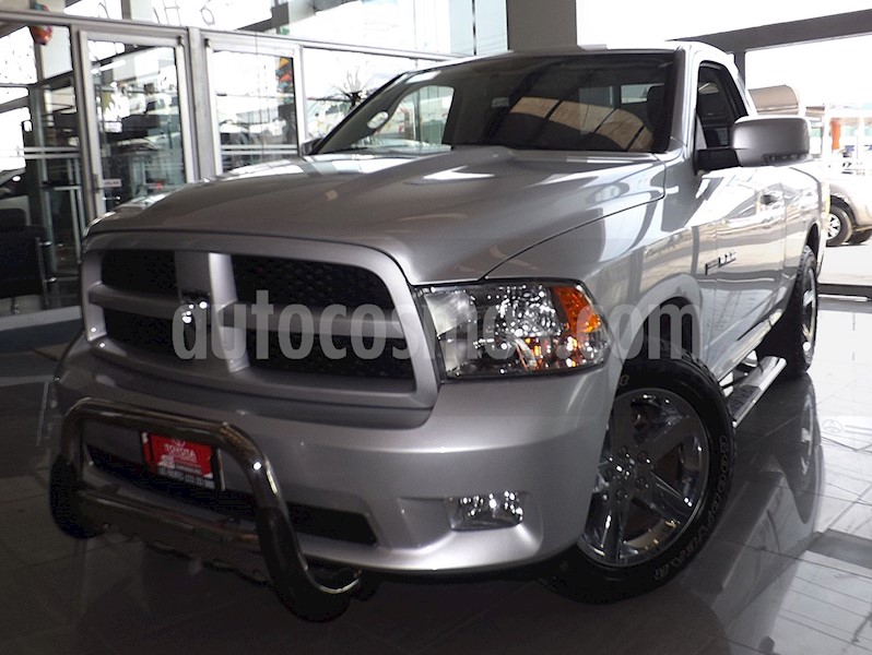 foto Dodge Ram Wagon 2500 SLT V8 usado