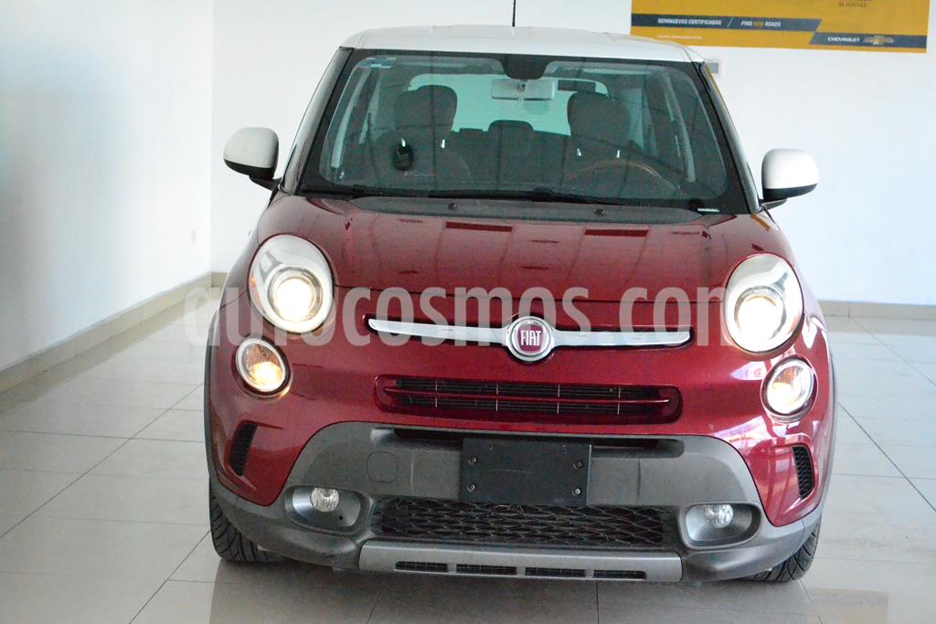 foto Fiat 500L Trekking usado (2016) color Rojo precio $230,000