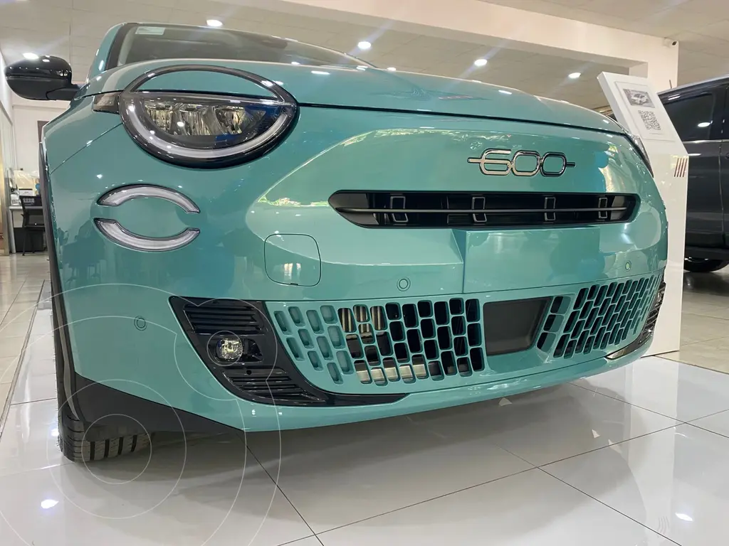 foto FIAT 600 HYBRID 1.2L eDCT nuevo color Celeste precio $49.000.000