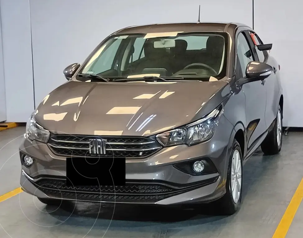 foto FIAT Cronos 1.3L Drive usado (2022) color Gris precio $17.900.000