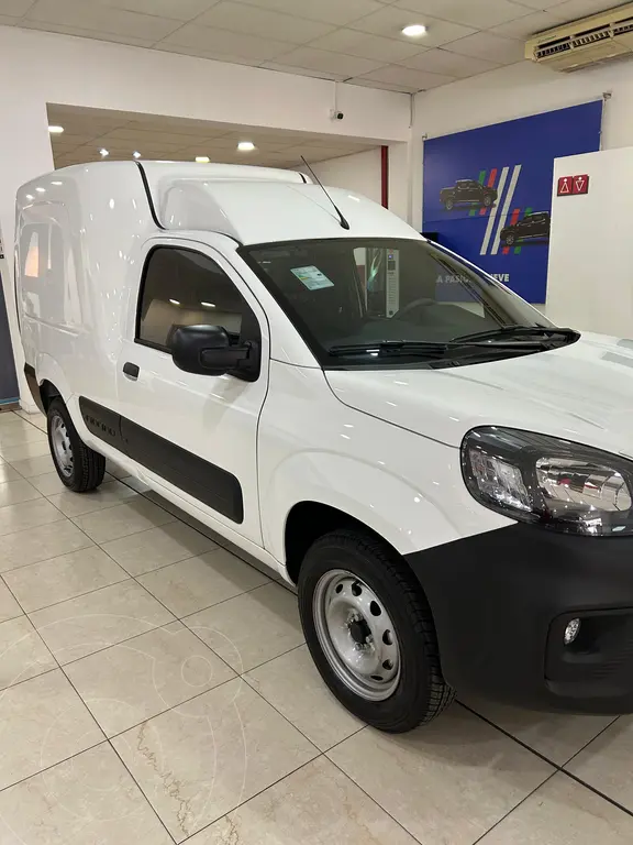 foto FIAT Fiorino Fire Pack Top nuevo color Blanco Banchisa precio $17.000.000