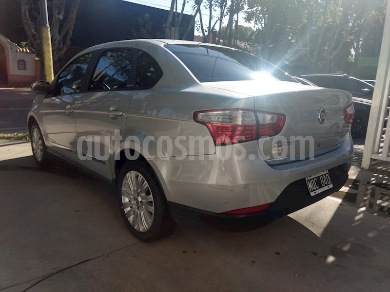 foto Fiat Grand Siena Essence usado