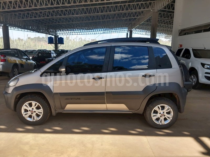 foto FIAT Idea 1.6 Adventure usado
