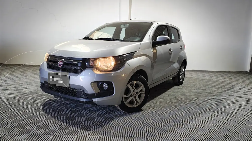 foto FIAT Mobi Easy usado (2018) color Plata Bari precio $15.000.000