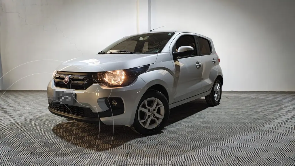 foto FIAT Mobi Easy usado (2019) color Plata Bari precio $16.072.000