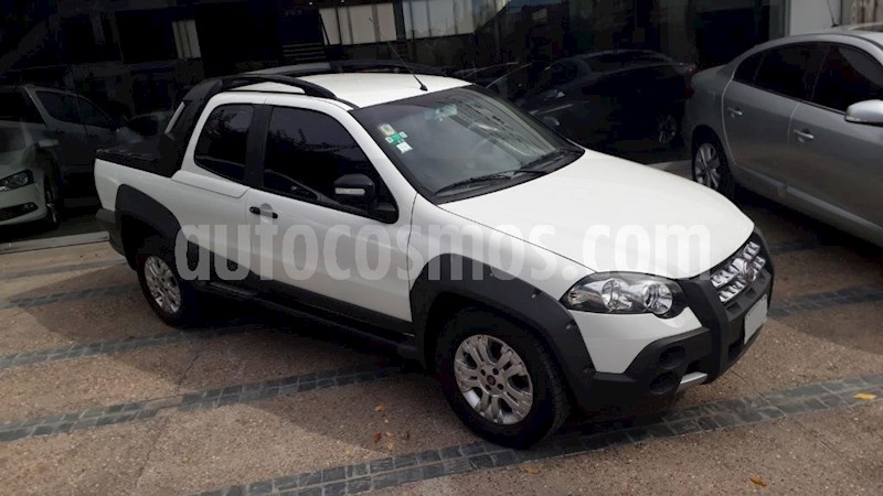 foto FIAT Strada Adventure 1.6 Cabina Doble usado