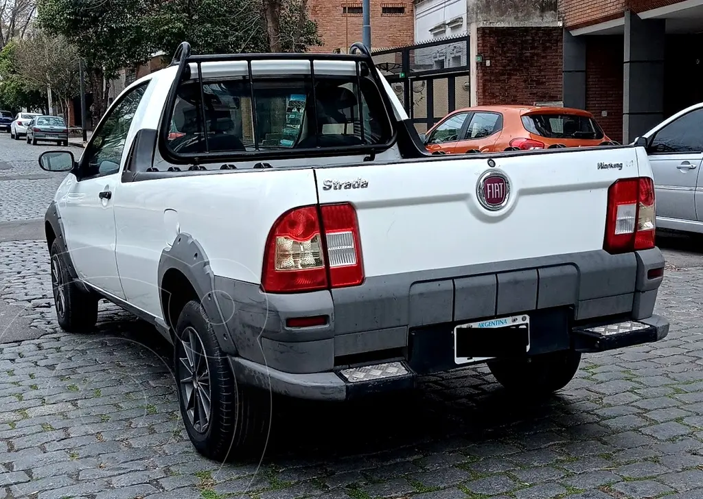 foto FIAT Strada Working 1.4 Cabina Simple usado (2014) color Blanco precio $12.500.000