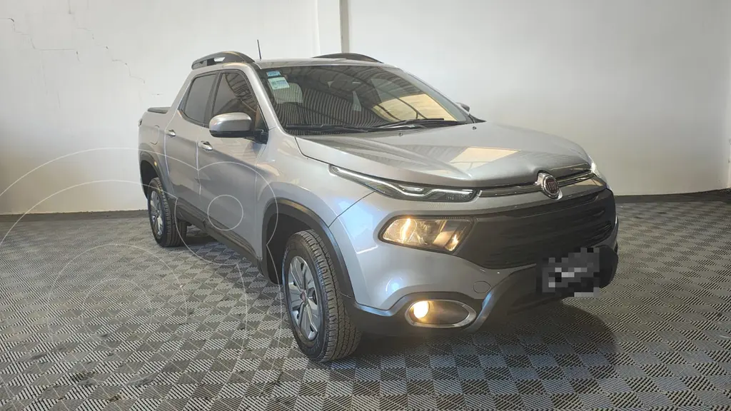 foto FIAT Toro 1.8 Freedom 4x2 CD Aut usado (2021) color Gris precio $32.340.000