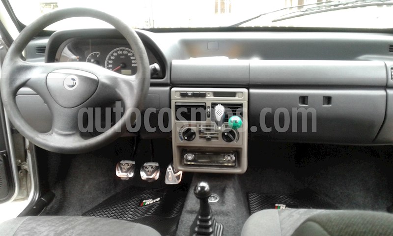 foto FIAT Uno Fire 5P usado