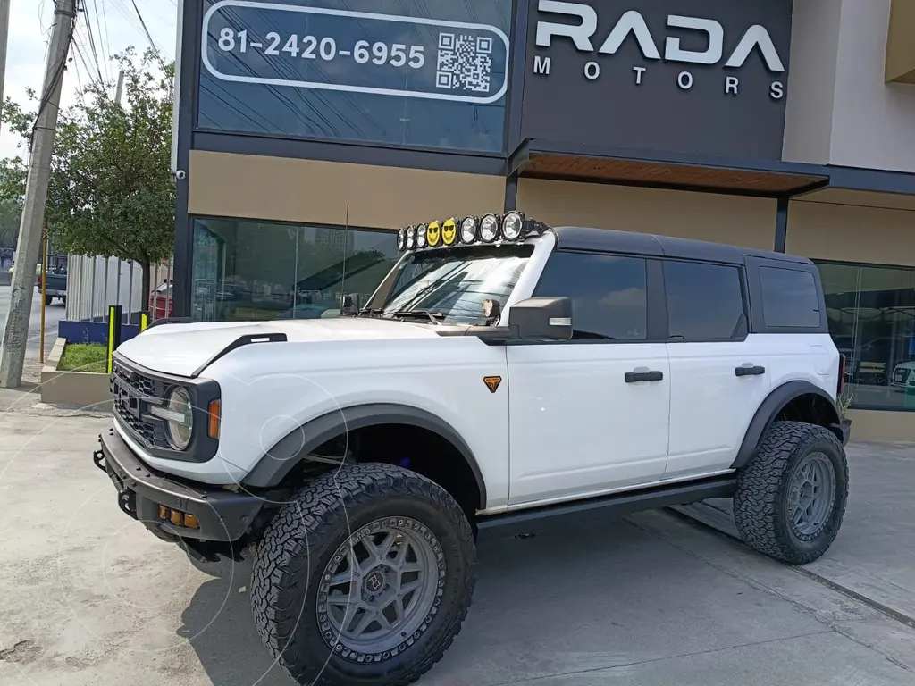 foto Ford Bronco Badlands 4 Puertas usado (2022) color Blanco precio $949,800