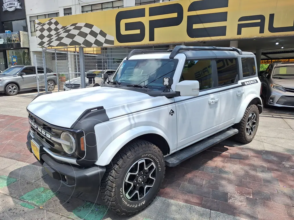 foto Ford Bronco Outer Banks 4 Puertas usado (2022) color Blanco precio $978,000