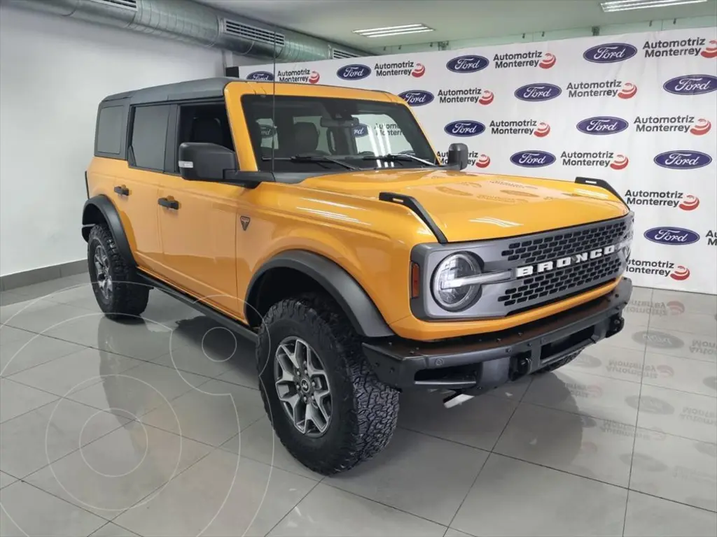 foto Ford Bronco Badlands 4 Puertas usado (2021) color Amarillo precio $950,000