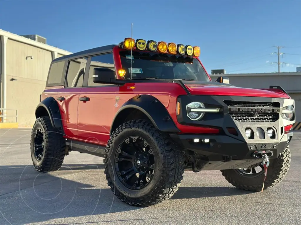 foto Ford Bronco Badlands 4 Puertas usado (2022) color Rojo precio $1,145,000