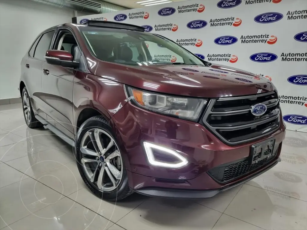 foto Ford Edge Sport usado (2017) color Vino precio $320,000