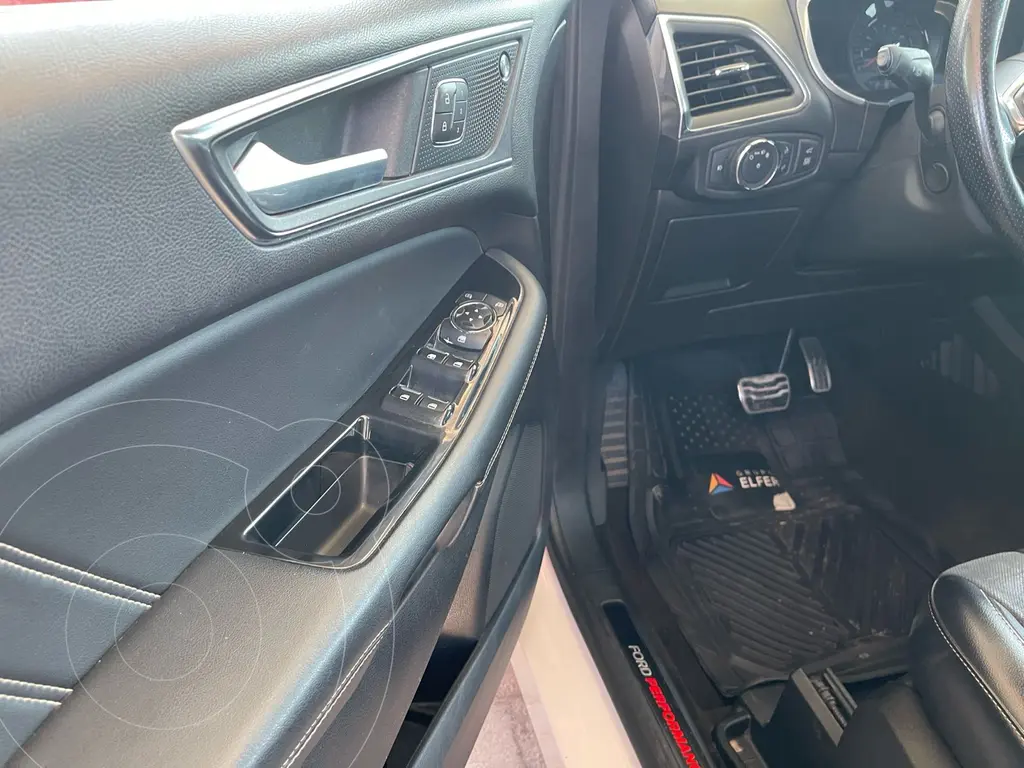 foto Ford Edge ST usado (2019) color Blanco Platinado precio $395,000