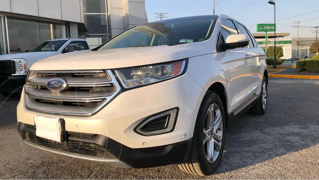 foto Ford Edge Titanium usado (2017) color Blanco precio $370,000