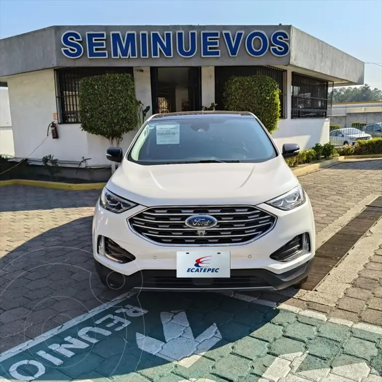 foto Ford Edge Titanium usado (2022) color Blanco precio $530,000