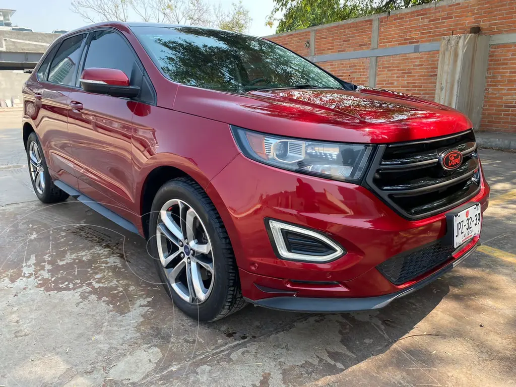 foto Ford Edge Sport usado (2018) color Rojo Rubí precio $398,000