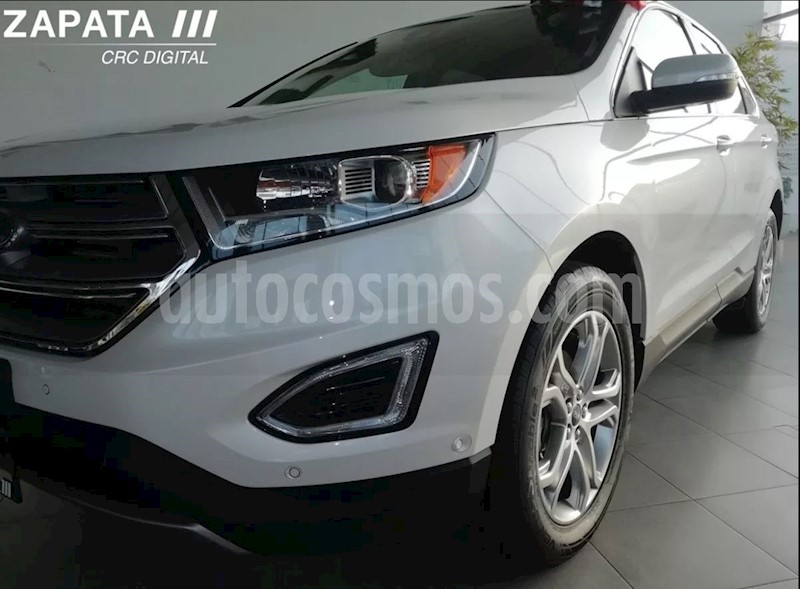 foto Ford Edge Titanium nuevo
