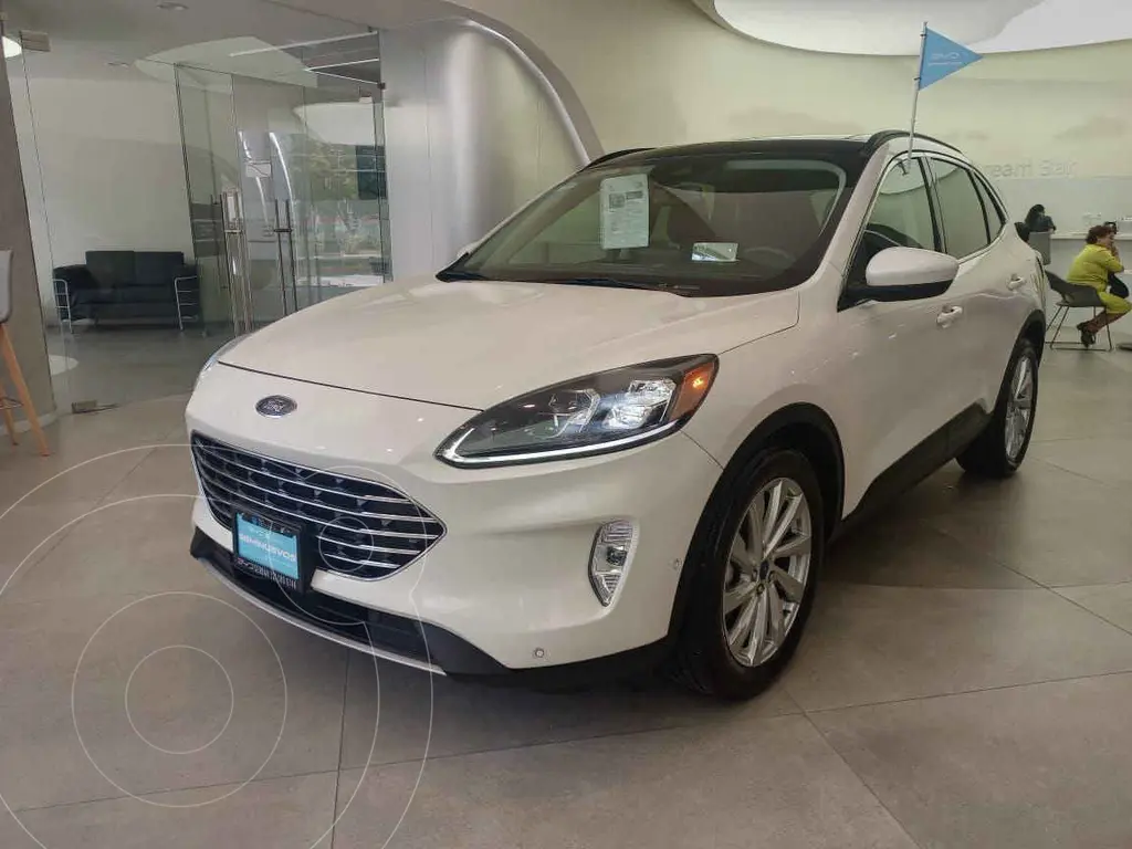 foto Ford Escape Híbrida Titanium usado (2021) color Blanco precio $430,000