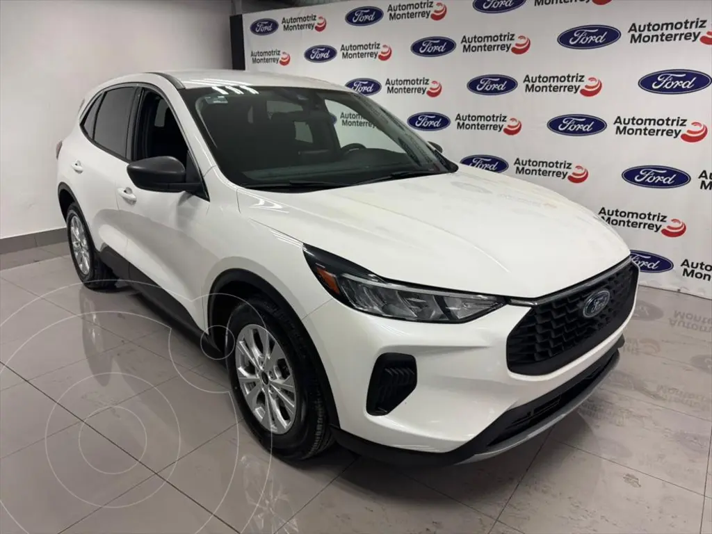 foto Ford Escape Híbrida ST Line usado (2023) color Blanco precio $570,000
