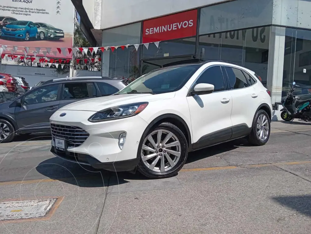 foto Ford Escape Híbrida Titanium usado (2021) color Blanco precio $455,000