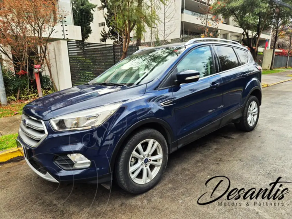 foto Ford Escape 2.5L S 4x2 usado (2019) color Azul precio $12.480.000