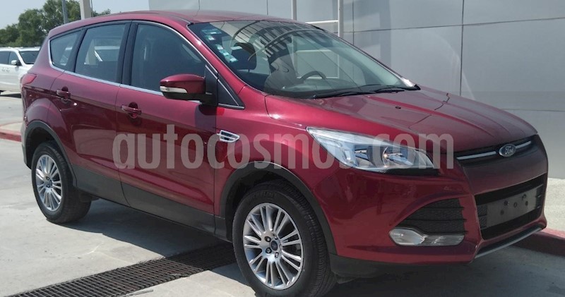 foto Ford Escape S usado (2016) color Rojo Rubí precio $225,000