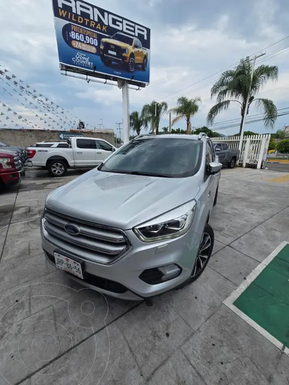 foto Ford Escape S usado (2019) color Plata Estelar precio $298,000
